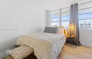 Condo 49 m² in Lincoln Road for $405,000