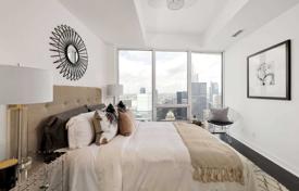 Apartment – Harbour Street, Old Toronto, Toronto,  Ontario,   Canada for C$1,028,000