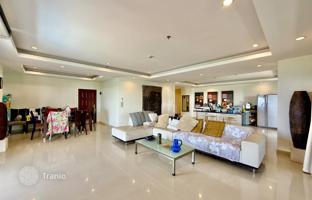 2-bedroom apartment 226 m² in Pattaya for $896,000