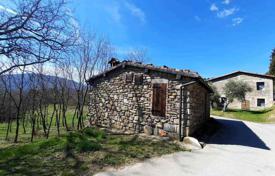 Castiglione di Garfagnana (Lucca) — Tuscany — Rural/Farmhouse for sale for 880,000 €
