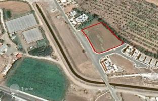 Land plot 3,498 m² in Timi for 477,000 €