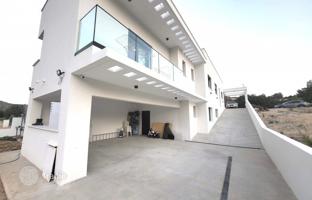 5-bedroom cottage in Limassol for 2,100,000 €
