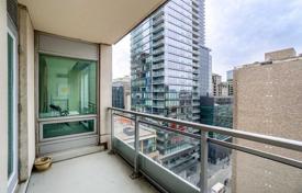 Apartment – Scollard Street, Old Toronto, Toronto,  Ontario,   Canada for C$802,000