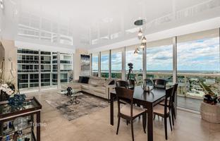 2-bedroom apartments in condo 135 m² in Hallandale Beach for $1,200,000