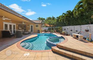 4-bedroom house 317 m² in Davie for $800,000