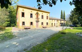 Historic villa with a park in Mogliano Veneto, Venice, Italy for 650,000 €