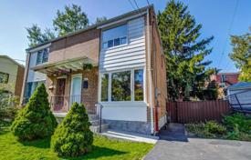 Terraced house – York, Toronto, Ontario,  Canada for C$1,274,000