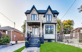 Townhome – East York, Toronto, Ontario,  Canada for C$1,956,000
