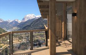 Collection of 2 bedroom DUPLEX apartments just 300m from the ski lift and only 50m to the pool for 1,156,000 €