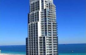 Cosy studio with ocean views in a residence on the first line of the beach, Miami Beach, Miami, USA for $945,000