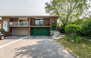 10-bedroom townhouse in North York for C$1,298,000