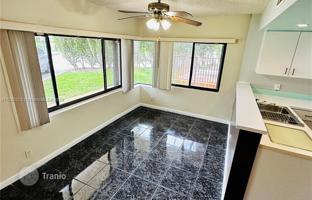 2-bedroom apartments in condo 111 m² in Davie for $319,000