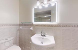 7-bedroom townhouse in Shaw Street for C$2,609,000