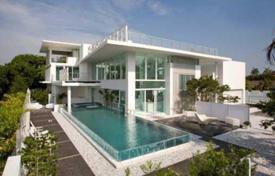 Modern villa with a backyard, a swimming pool, a terrace and a garage, Golden Beach, USA for $5,590,000