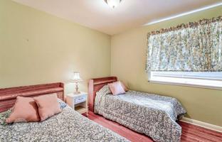 3-bedroom house in Etobicoke for C$1,705,000