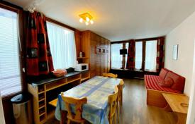 One-bedroom apartment near the ski slopes, Tignes, France for 372,000 €