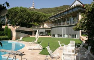 Beautiful villa with a swimming pool, Barcelona, Spain for 18,000,000 €