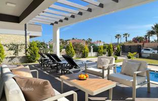 4-bedroom villa 200 m² in Camyuva for 44,423,000 TRY