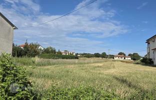 Land plot 840 m² in Marcana for 60,000 €
