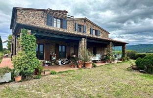 4-bedroom villa 384 m² in Gavorrano for 1,240,000 €