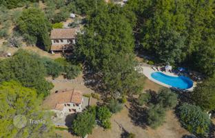8-bedroom cottage in Callas for 1,895,000 €