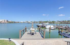 Townhome – Naples (USA), Florida, USA for $700,000
