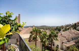 4-bedroom apartment 223 m² in Nueva Andalucia for 1,495,000 €
