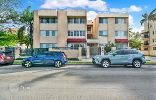 2-bedroom apartments in condo 64 m² in Coral Gables for $360,000