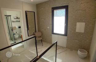 4-bedroom apartment 140 m² in Forte dei Marmi for 2,000,000 €