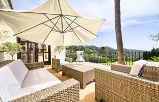 5-bedroom villa 680 m² in Benahavis for 2,600,000 €