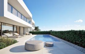 Luxurious Residence in Lagos: A Refuge with Stunning Views and Cutting-Edge Technology for 2,400,000 €