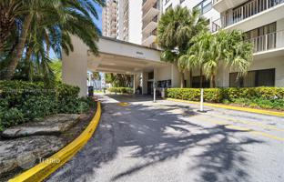 1-bedroom apartments in condo 85 m² in Aventura for $284,000