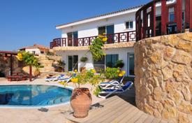 Luxurious private villa in Coral Bay with panoramic sea views for 2,300,000 €