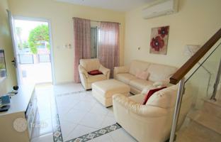 2-bedroom townhouse in Paphos for 395,000 €
