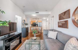 4-bedroom apartment in Grenville Street for C$1,019,000