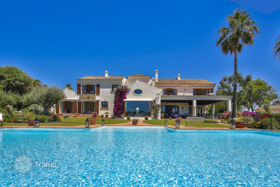 Villa for sale in Cádiz, Spain — listing #1779053