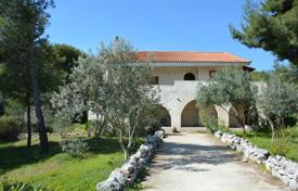Spacious villa with a garden and sea views in Solygeia, Peloponnese, Greece for 195,000 €
