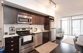 Apartment – The Queensway, Toronto, Ontario,  Canada for C$868,000