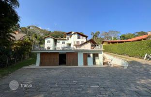 6-bedroom apartments in condo 1,694 m² in Ibiúna for $1,103,000