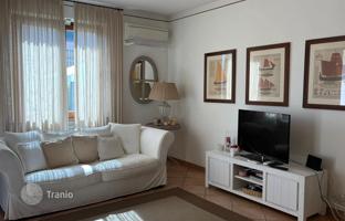 5-bedroom cottage in Pietrasanta for 750,000 €
