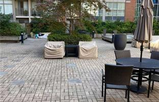 2-bedroom apartment in Merton Street for C$1,325,000