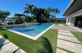 Townhome – Miami Beach, Florida, USA for $3,499,000