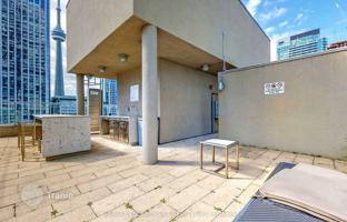 6-bedroom apartment in Nelson Street for C$851,000