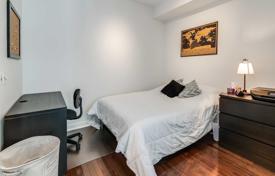 Apartment – Bay Street, Old Toronto, Toronto,  Ontario,   Canada for C$752,000