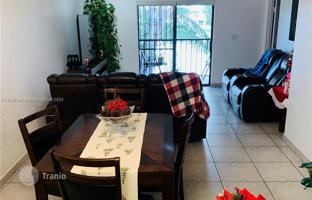 2-bedroom apartments in condo 72 m² in Hialeah for $285,000