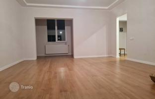 2-bedroom apartment 90 m² in Vake-Saburtalo for $100,000
