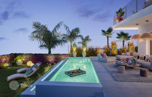 3-bedroom villa 266 m² in Estepona for 1,080,000 €