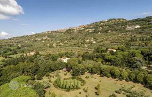 22-bedroom villa 980 m² in Cortona for 6,500,000 €