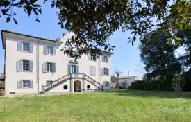 Villa – Lucca, Tuscany, Italy for 1,600,000 €