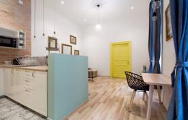 RENOVATED APARTMENT FOR SALE ON KRÚDY STREET for 198,000 €